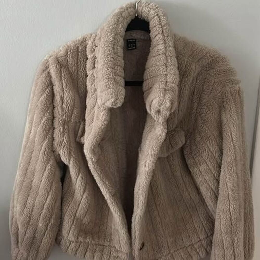 SHEIN Fuzzy Ribbed Jacket Size S